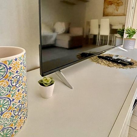 Domus Laterani By Jfm - Comfortable Apartment Big Terrace Colosseo Рим Екстериор снимка