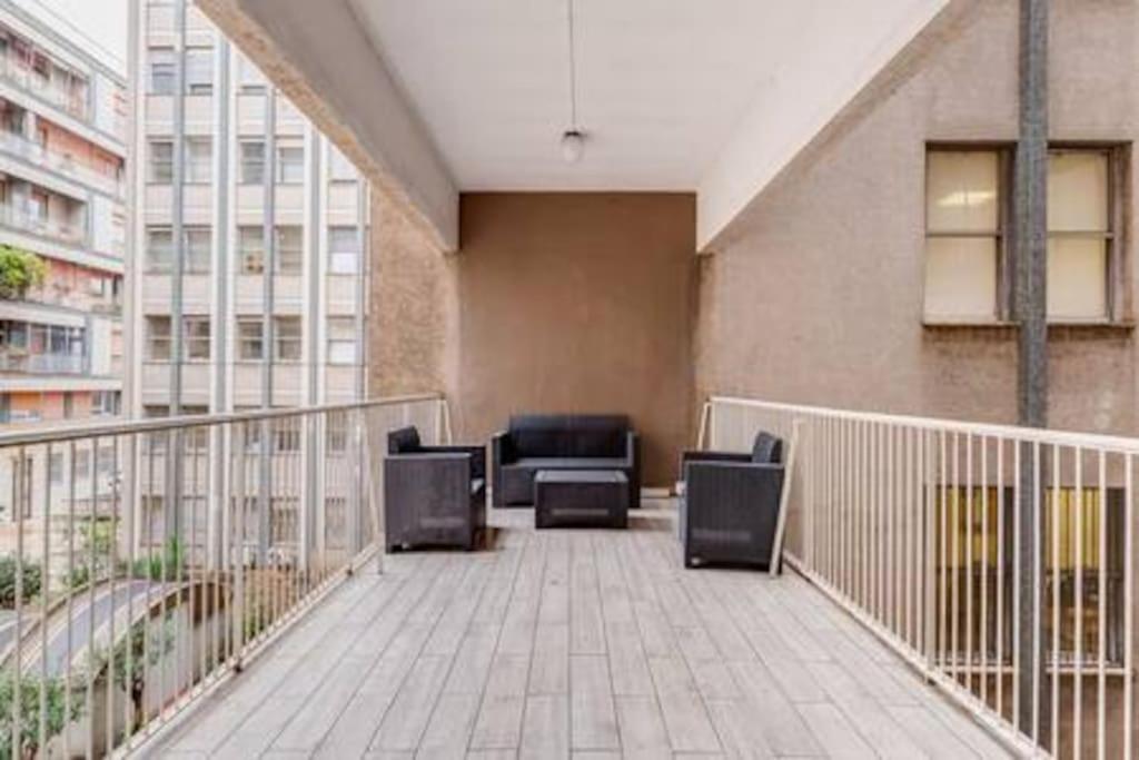 Domus Laterani By Jfm - Comfortable Apartment Big Terrace Colosseo Рим Екстериор снимка