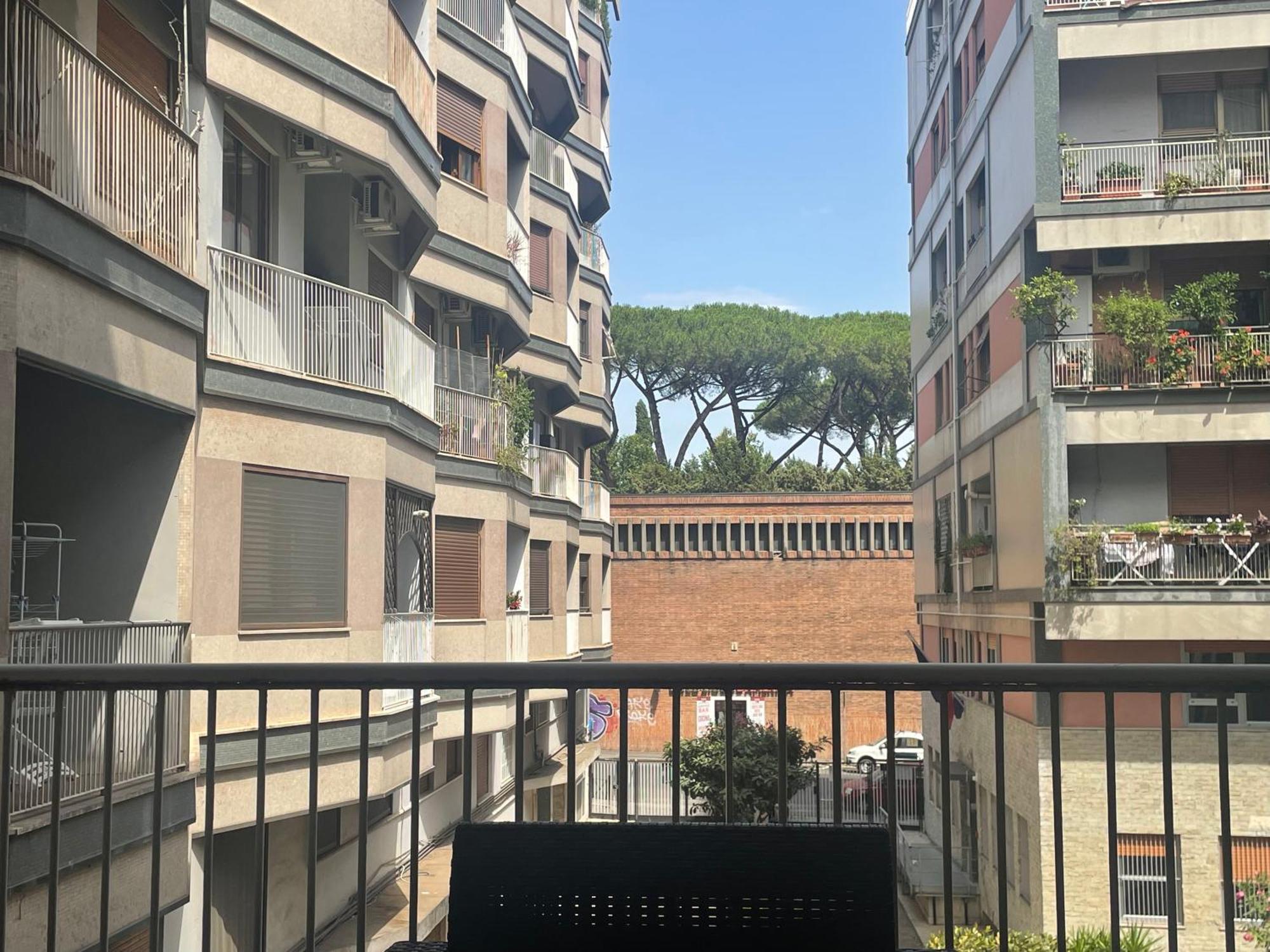 Domus Laterani By Jfm - Comfortable Apartment Big Terrace Colosseo Рим Екстериор снимка