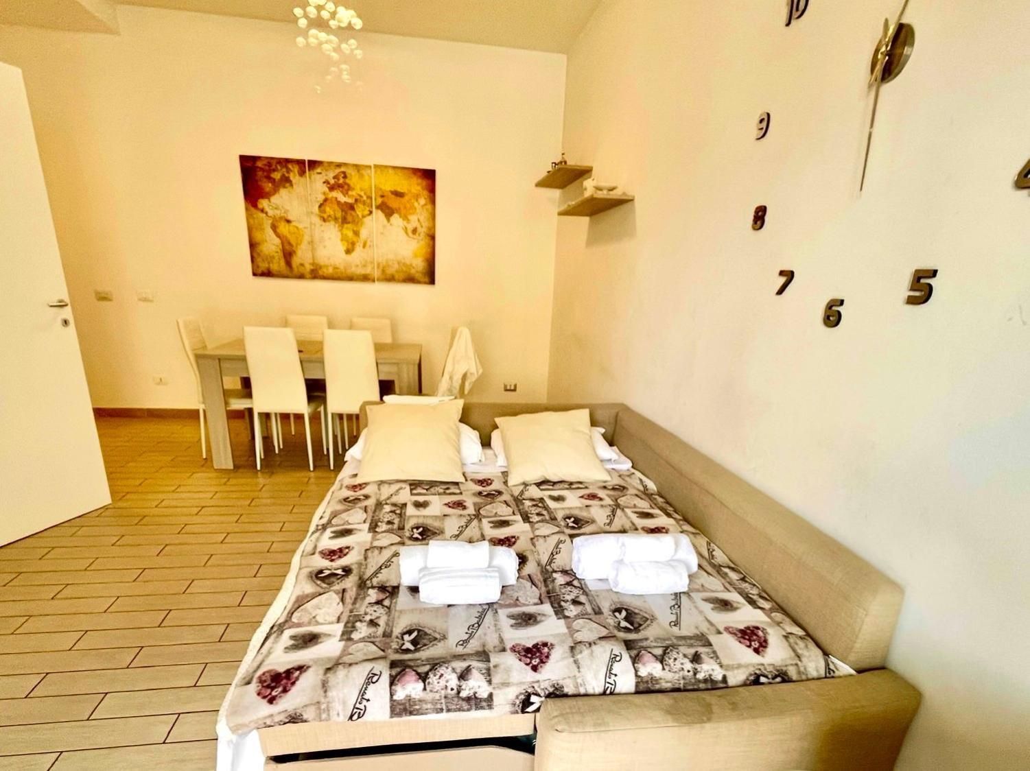 Domus Laterani By Jfm - Comfortable Apartment Big Terrace Colosseo Рим Екстериор снимка